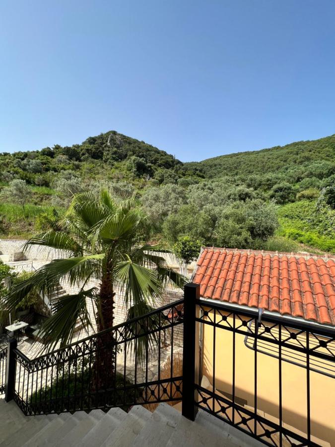 Lithino Apartments - 5Min From The Beach آغيوس يوانيس بيريستريون المظهر الخارجي الصورة