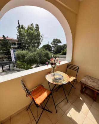 Lithino Apartments - 5Min From The Beach آغيوس يوانيس بيريستريون المظهر الخارجي الصورة